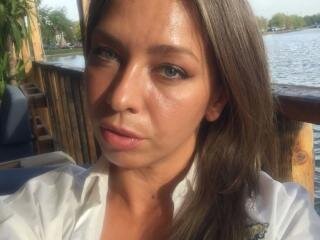 Chat Now with xEvelynexx-hot