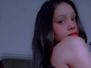 Chat Now with AmairaSingh