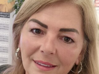 Chat Now with NathalieFare