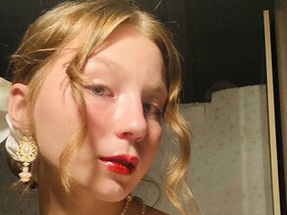 Chat Now with ElliFranken