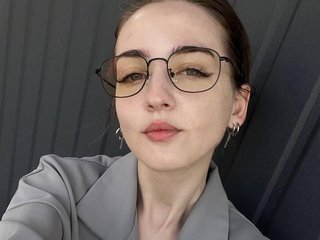 Chat Now with MarylinGlory