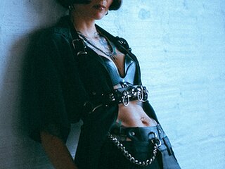 Chat Now with Cleo Kali