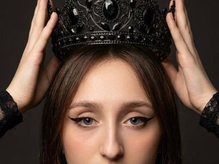 Chat Now with JulietteMonli