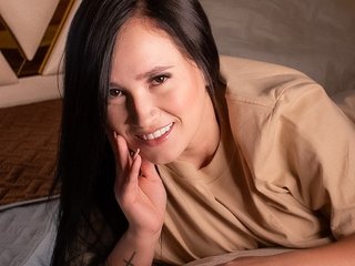 Chat Now with SusiClark